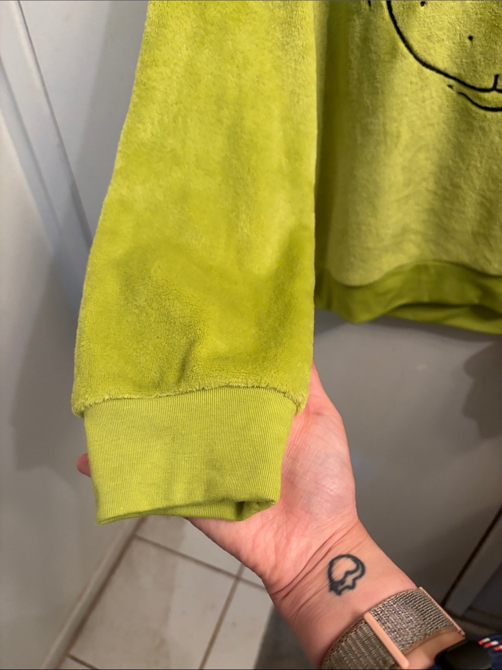 Dr. Seuss Grinch Green Cozy Fleece Sweater - Picture 4 of 10